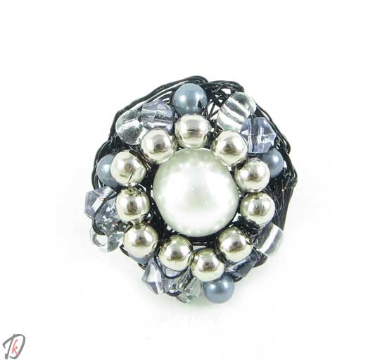 Small black ring/prstan