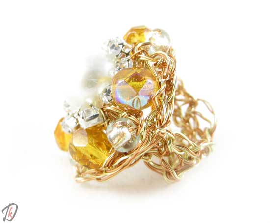Small gold ring/prstan